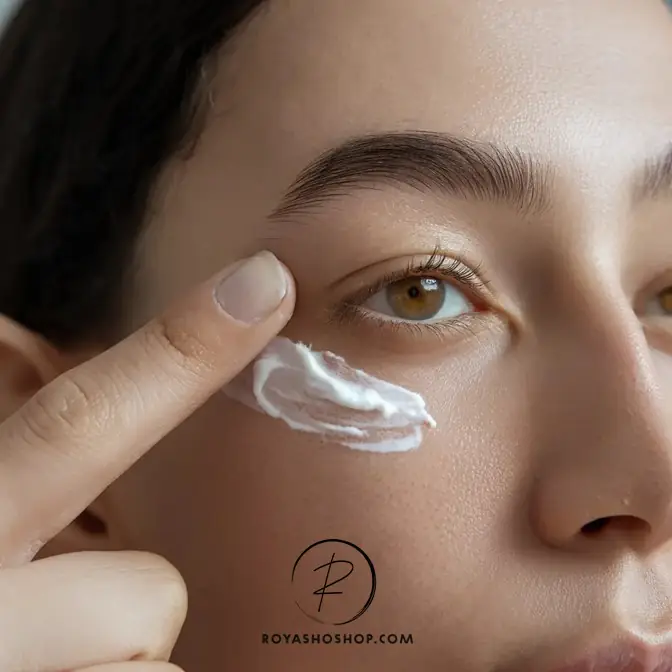 کرم دور چشم